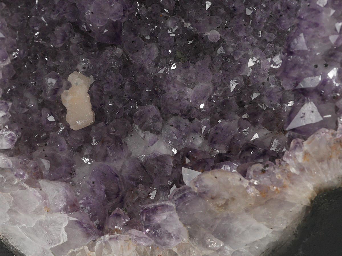 アメジストドーム 20Kg ブラジル産 アメジスト ドーム 原石 置物 ジオード amethyst 一点物 174-2384