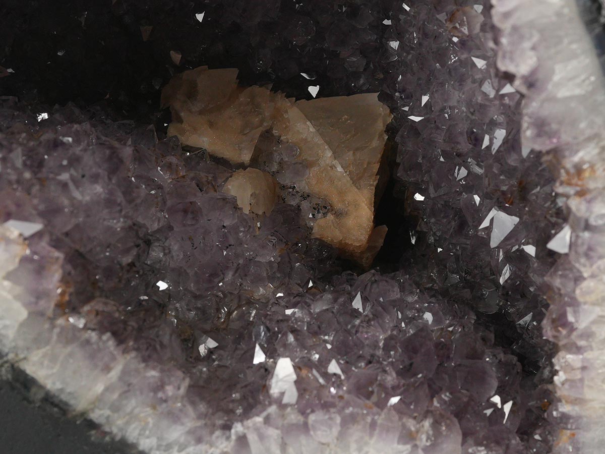 アメジストドーム 21.1Kg ブラジル産 アメジスト ドーム 原石 置物 ジオード amethyst 一点物 174-2386