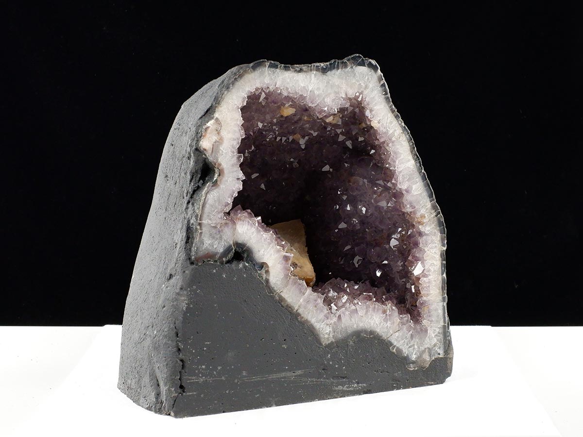 アメジストドーム 21.1Kg ブラジル産 アメジスト ドーム 原石 置物 ジオード amethyst 一点物 174-2386