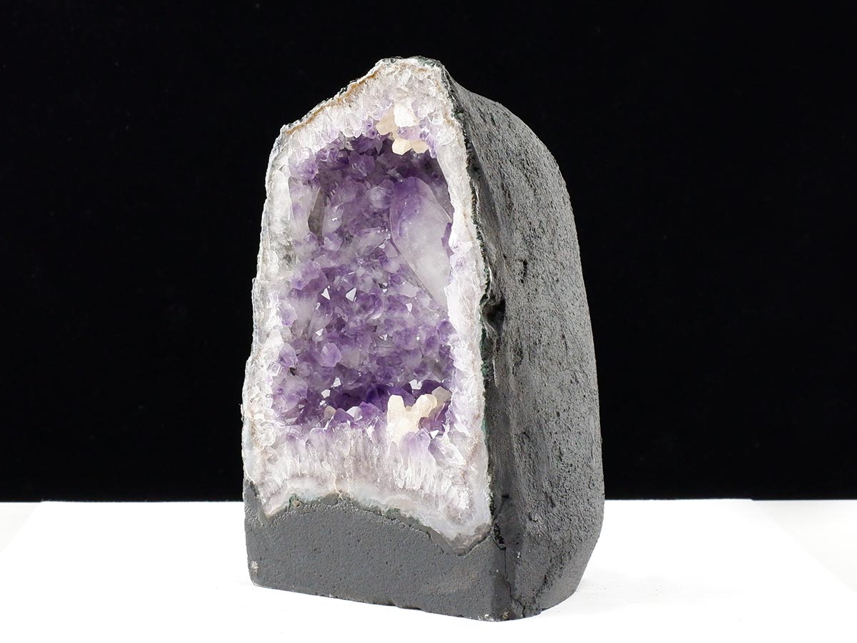 アメジストドーム 5.7Kg ブラジル産 アメジスト ドーム 原石 置物 ジオード amethyst 一点物 174-2393