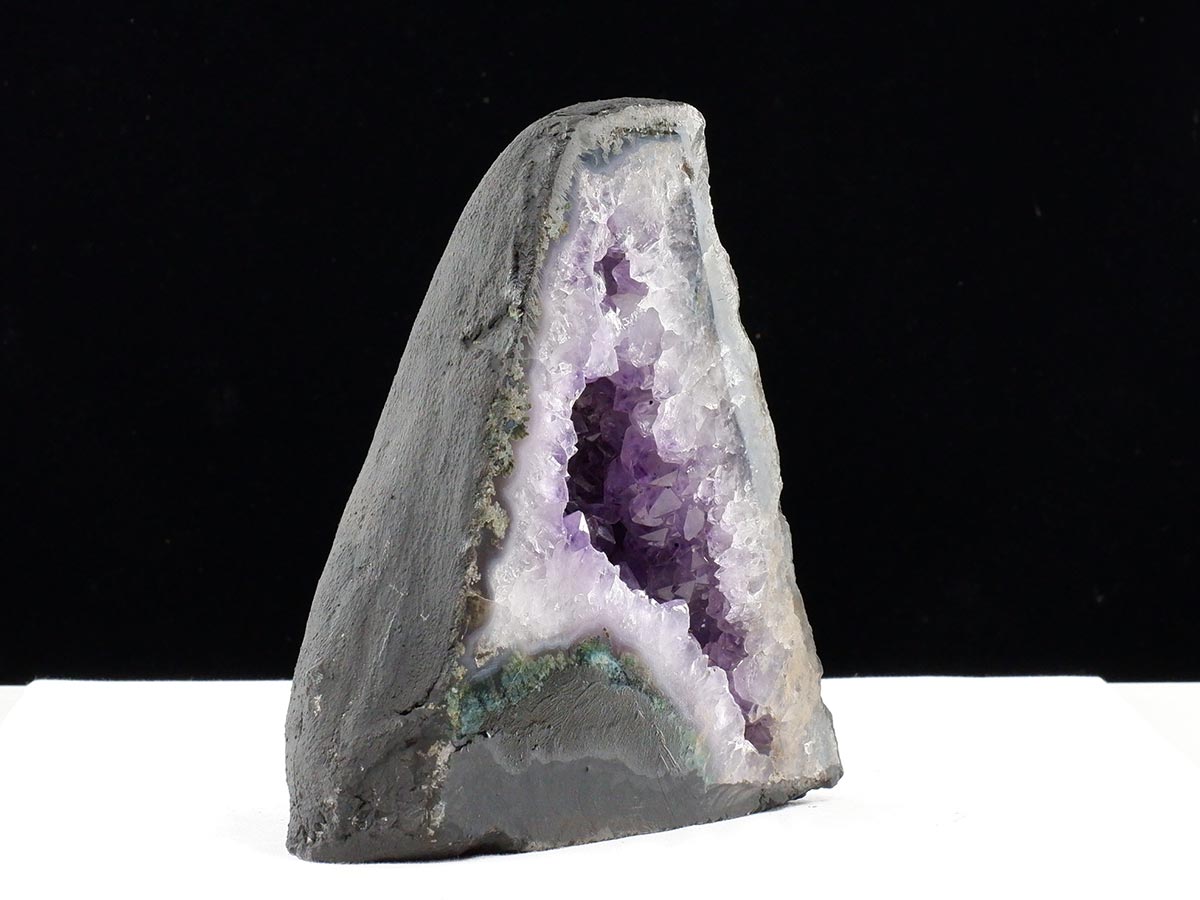 アメジストドーム 4.4Kg ブラジル産 アメジスト ドーム 原石 置物 ジオード amethyst 一点物 174-2396