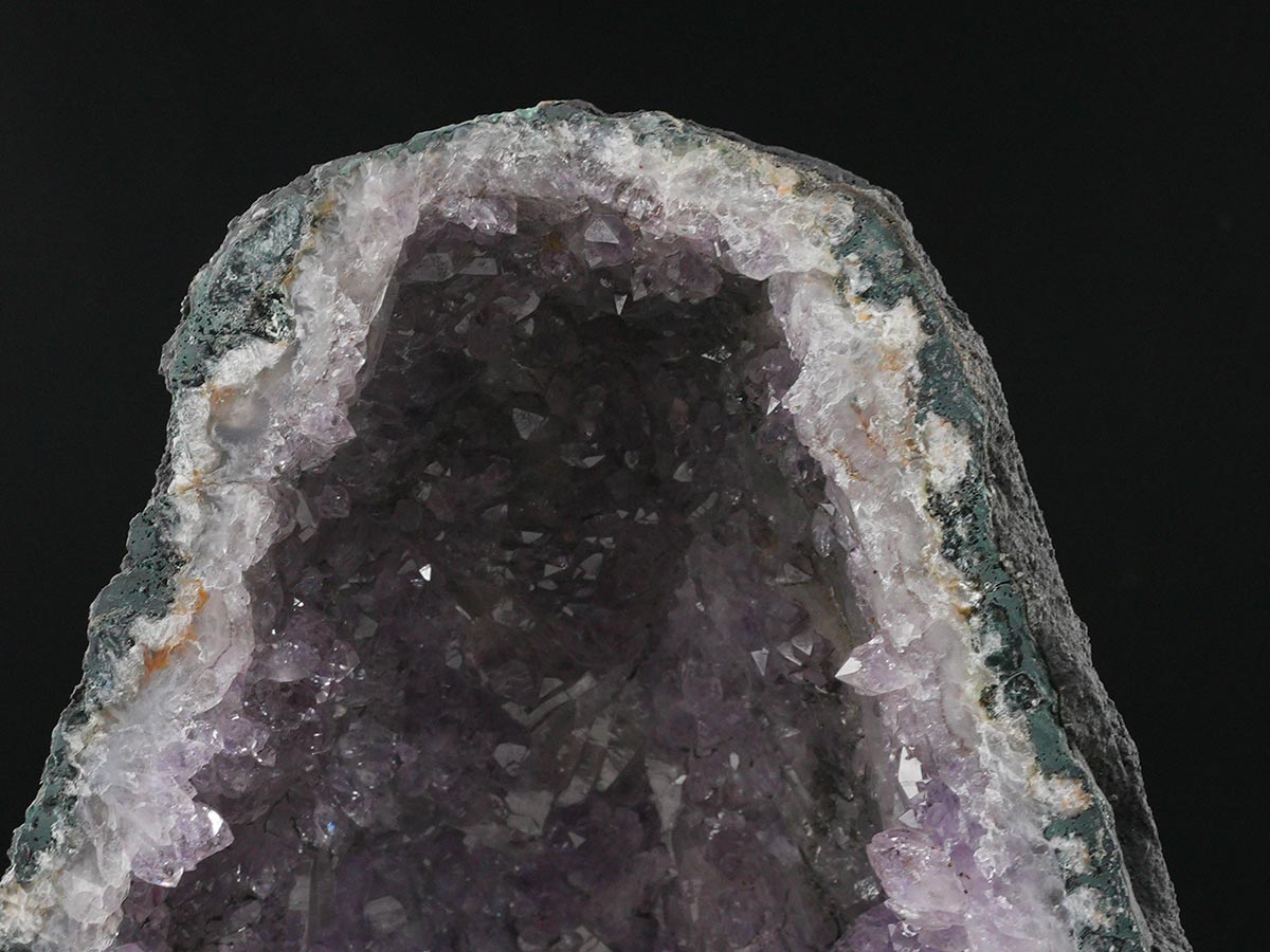 アメジストドーム 4.5Kg ブラジル産 アメジスト ドーム 原石 置物 ジオード amethyst 一点物 174-2401