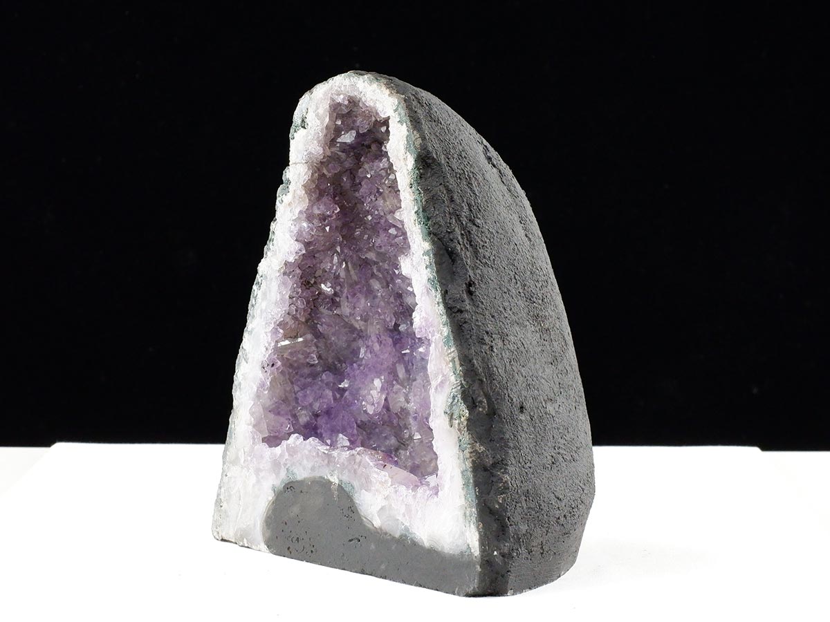 アメジストドーム 4.5Kg ブラジル産 アメジスト ドーム 原石 置物 ジオード amethyst 一点物 174-2401