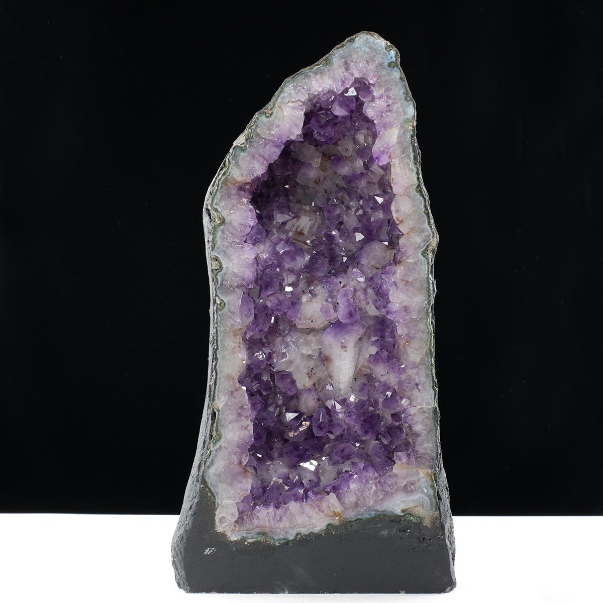 アメジストドーム 20kg ブラジル産 amethyst アメジスト ドーム 原石 ジオード 置物 一点物 174-2460