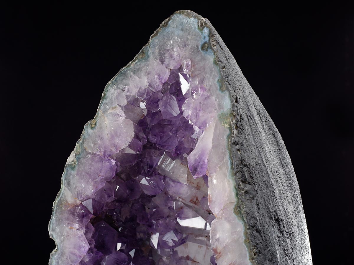 アメジストドーム 20kg ブラジル産 amethyst アメジスト ドーム 原石 ジオード 置物 一点物 174-2460