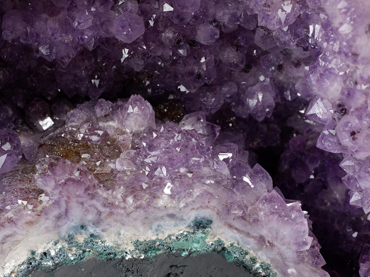 アメジストドーム 17.4kg ブラジル産 amethyst アメジスト ドーム 原石 ジオード 置物 一点物 174-2468