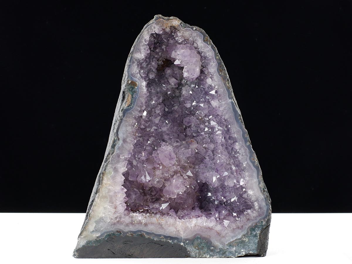 アメジストドーム 7.9kg ブラジル産 amethyst アメジスト ドーム 原石 ジオード 置物 一点物 174-2475