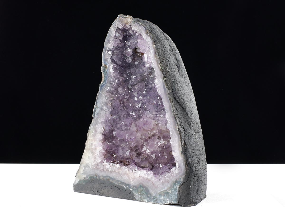 アメジストドーム 7.9kg ブラジル産 amethyst アメジスト ドーム 原石 ジオード 置物 一点物 174-2475