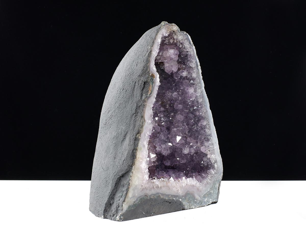 アメジストドーム 7.9kg ブラジル産 amethyst アメジスト ドーム 原石 ジオード 置物 一点物 174-2475