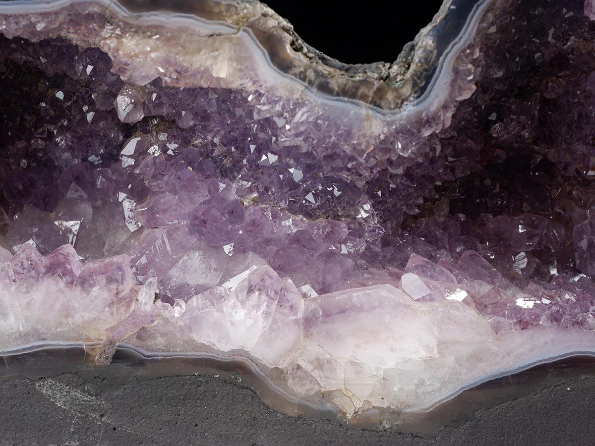 アメジストドーム 7.8kg ブラジル産 amethyst アメジスト ドーム 原石 ジオード 置物 一点物 174-2478