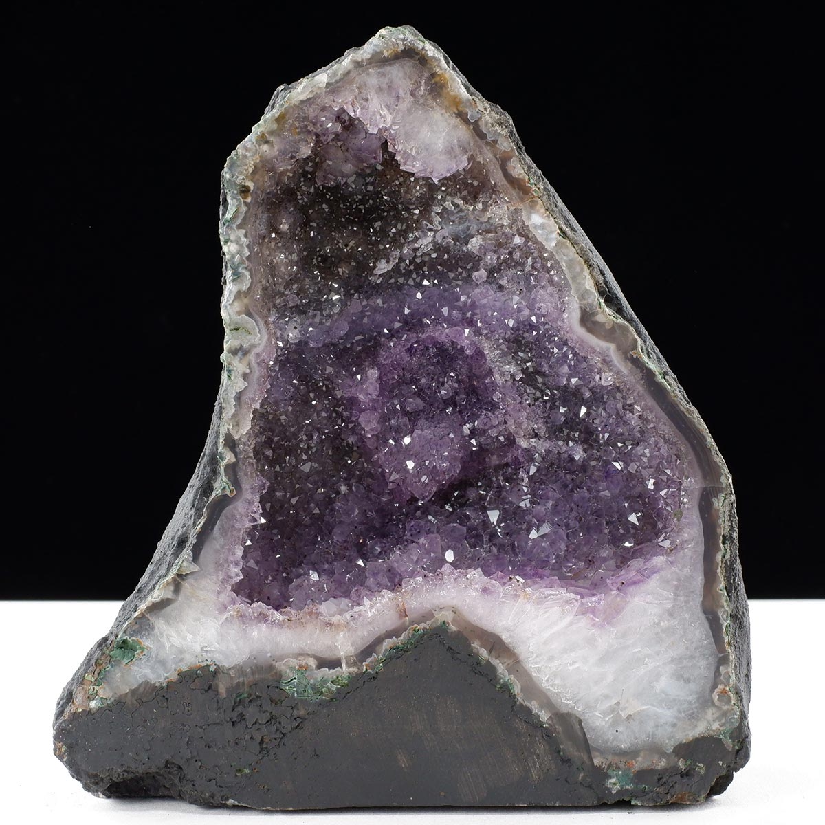 アメジストドーム 4.3kg ブラジル産 amethyst アメジスト ドーム 原石 ジオード 置物 一点物 174-2480
