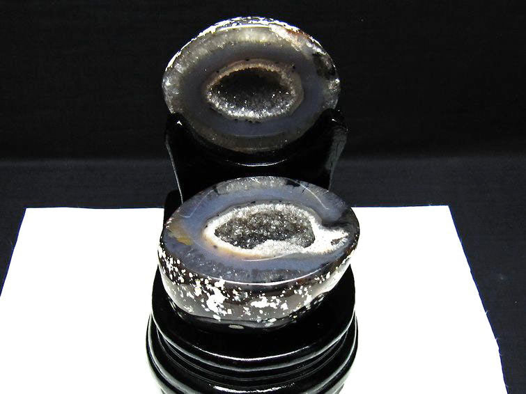 トレジャーメノウ アゲート 台座付属 原石 置物 一点物 175-1360