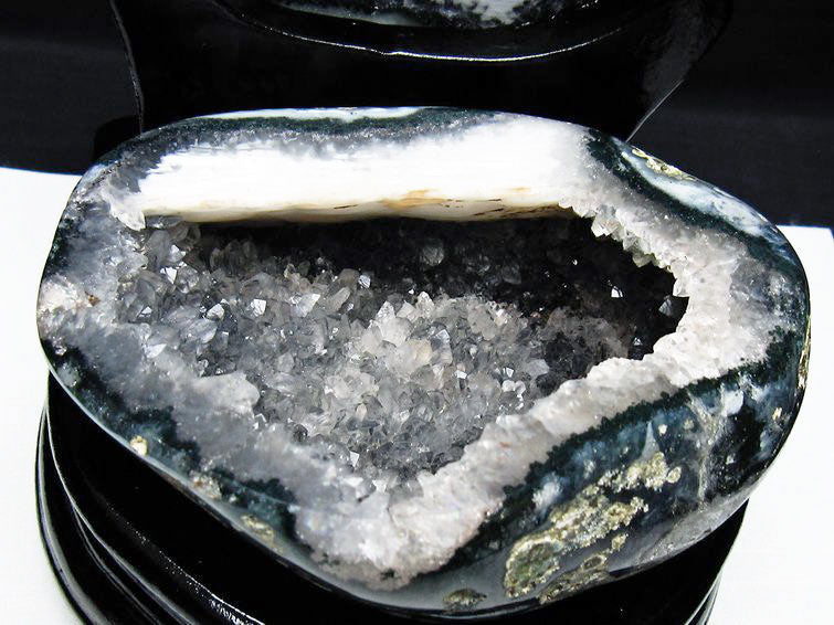 トレジャーメノウ アゲート 台座付属 原石 置物 一点物 175-1367