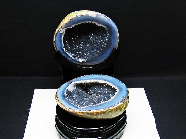 トレジャーメノウ アゲート 瑪瑙 原石 置物 開運 風水 一点物 4kg弱 2.9Kg トレジャーメノウ 龍穴 アゲート 瑪瑙 原石 置物 開運