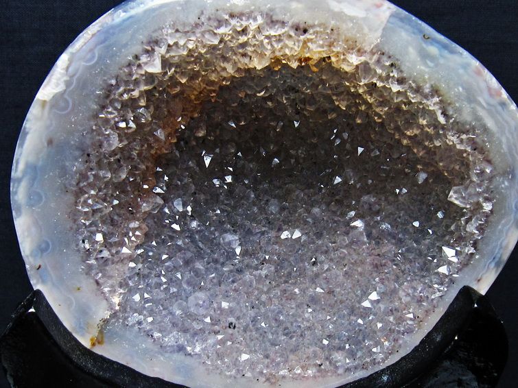 1.1Kg トレジャーメノウ アゲート 台座付属 原石 置物 一点物 175-1389