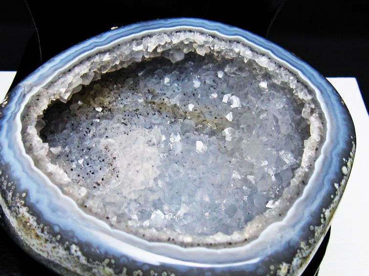 台座付き トレジャーメノウ アゲート 1.3Kg トレジャーメノウ アゲート 台座付属 原石 置物 一点物 175-1382