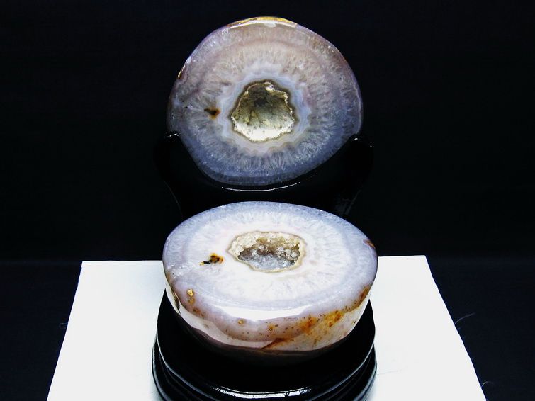 3.3Kg トレジャーメノウ アゲート ジオード 台座付属 一点物 175-1496