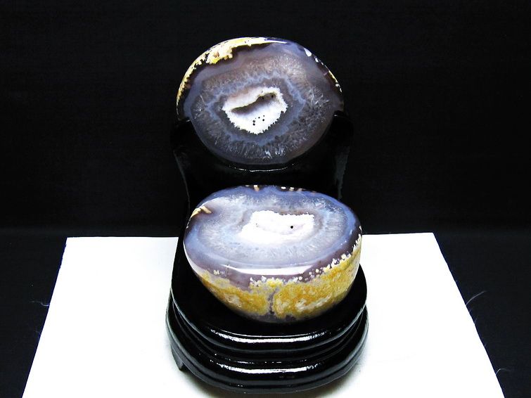 1.5Kg トレジャーメノウ アゲート ジオード 台座付属 一点物 175-1512