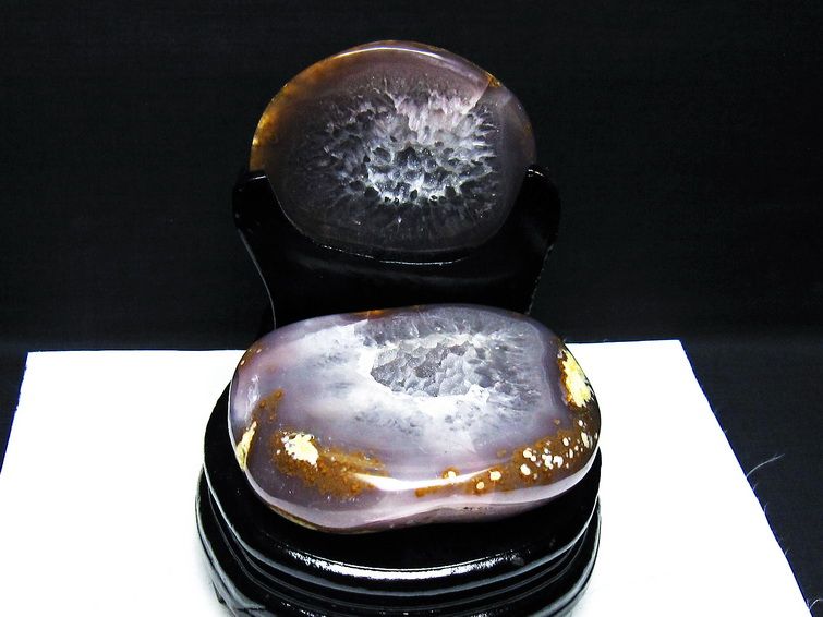 1.1Kg トレジャーメノウ アゲート ジオード 台座付属 一点物 175-1528