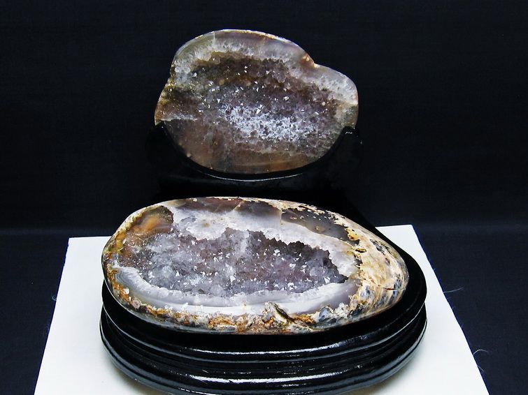 1.4Kg トレジャーメノウ アゲート ジオード 台座付属 一点物 175-1573