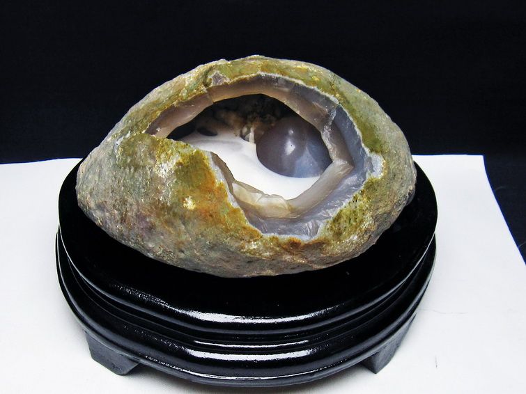 1.4Kg アゲート ジオード 原石 置物 台座付属 瑪瑙 メノウ 晶洞 一点物 181-4151 【sold out】