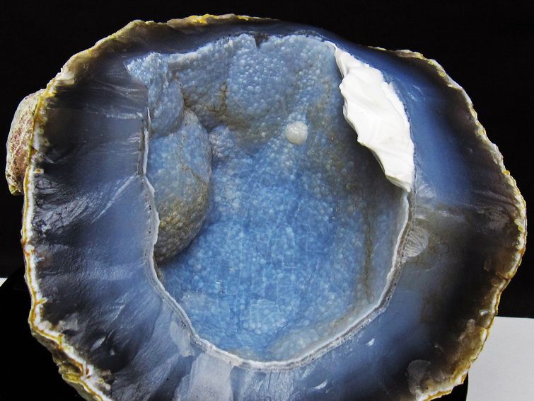 1.3Kg アゲート ジオード 原石 置物 台座付属 瑪瑙 メノウ 晶洞 一点物