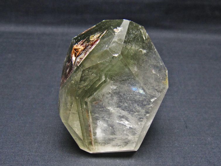 グリーンファントム 原石 ファントムクォーツ 一点物 181-4637