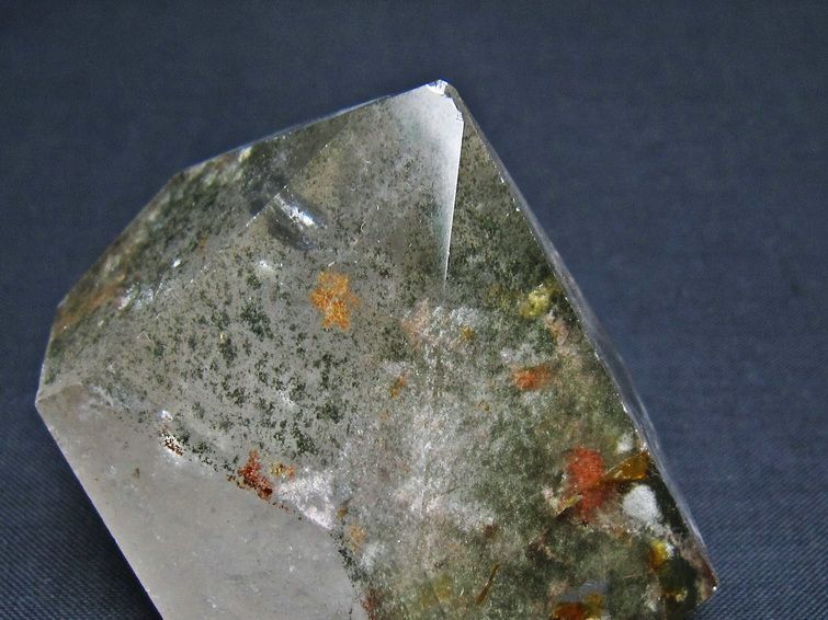 グリーンファントム 原石 ファントムクォーツ 一点物 181-4643