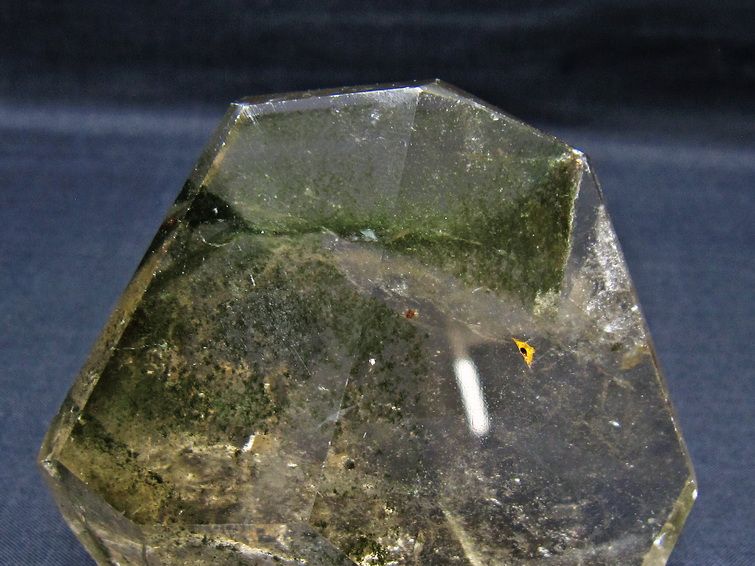 グリーンファントム 原石 ファントムクォーツ 一点物 181-4658