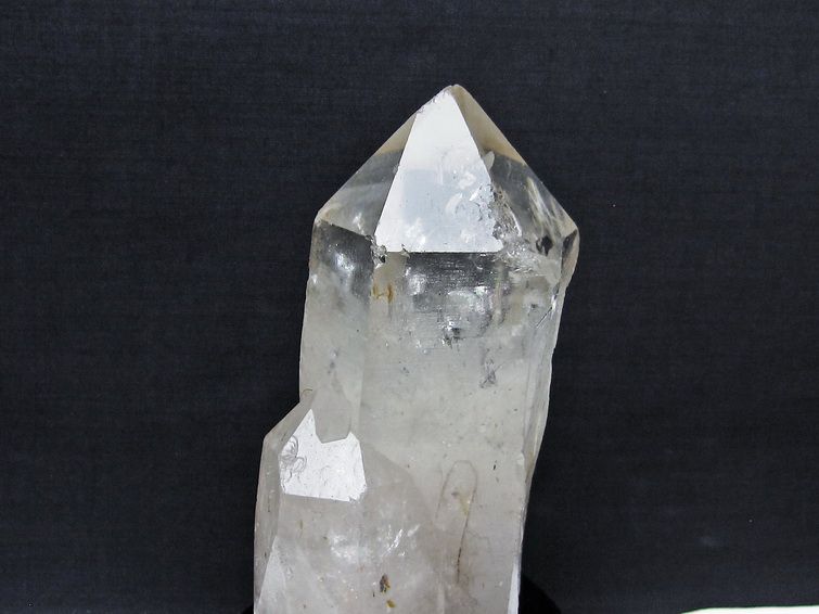 水晶 原石 虹入り 台座付属 一点物 181-5626