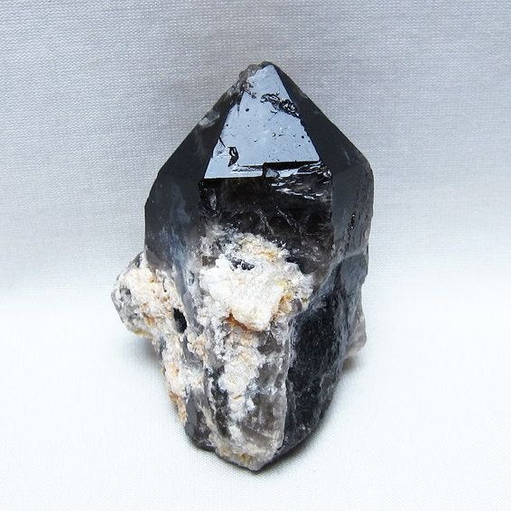 モリオン 原石 山東省産 黒水晶 原石 一点物 181-5631