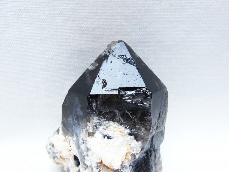 モリオン 原石 山東省産 黒水晶 原石 一点物 181-5631