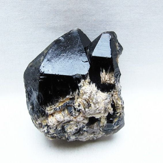 モリオン 原石 山東省産 黒水晶 原石 一点物 181-5636