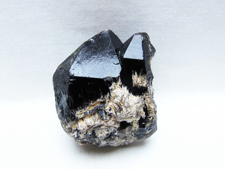 モリオン 原石 山東省産 黒水晶 原石 一点物 181-5636