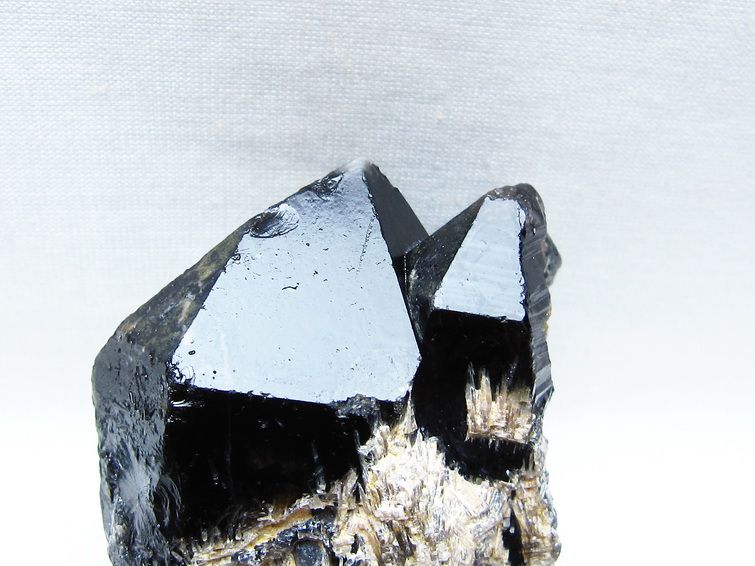 モリオン 原石 山東省産 黒水晶 原石 一点物 181-5636