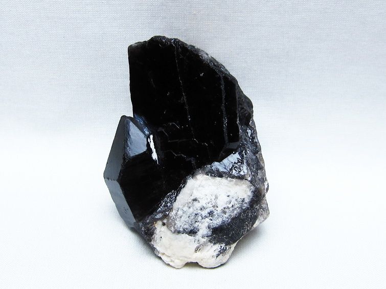 黒水晶 原石 山東省産 モリオン 原石 一点物 181-5702