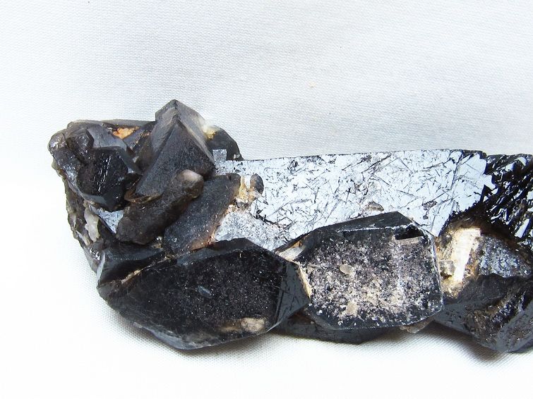 モリオン 黒水晶 原石 山東省産 一点物 181-5750