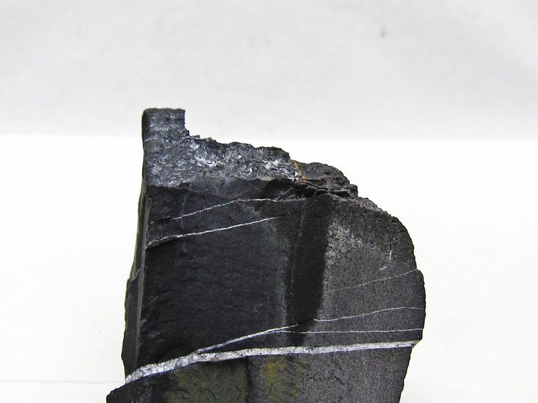ブラックシリカ 原石 一点物 181-5769