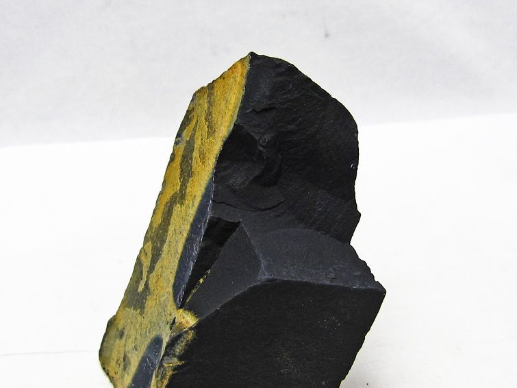 ブラックシリカ 原石 一点物 181-5770