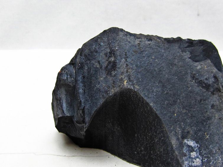 ブラックシリカ 原石 一点物 181-5779