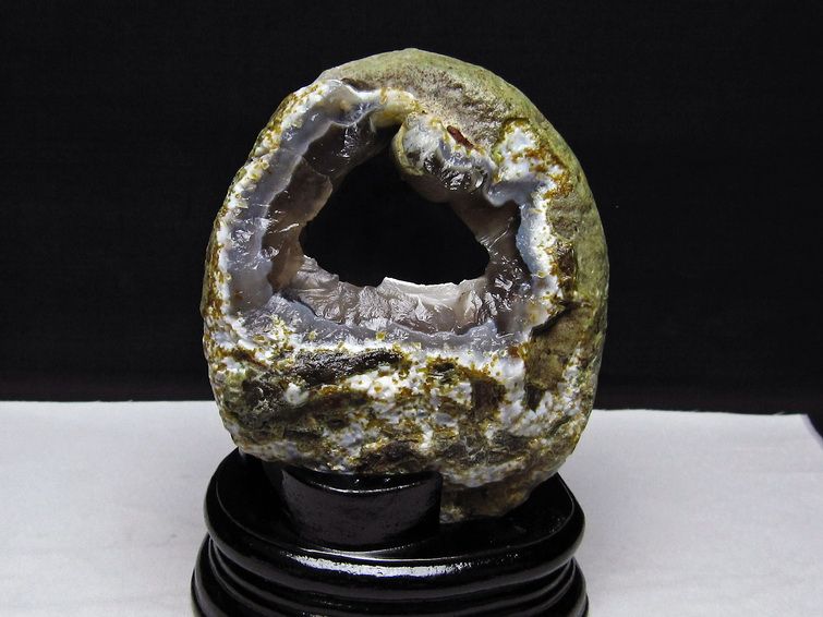 1.1Kg アゲート ドーム 台座付属 ジオード 原石 一点物 181-5820