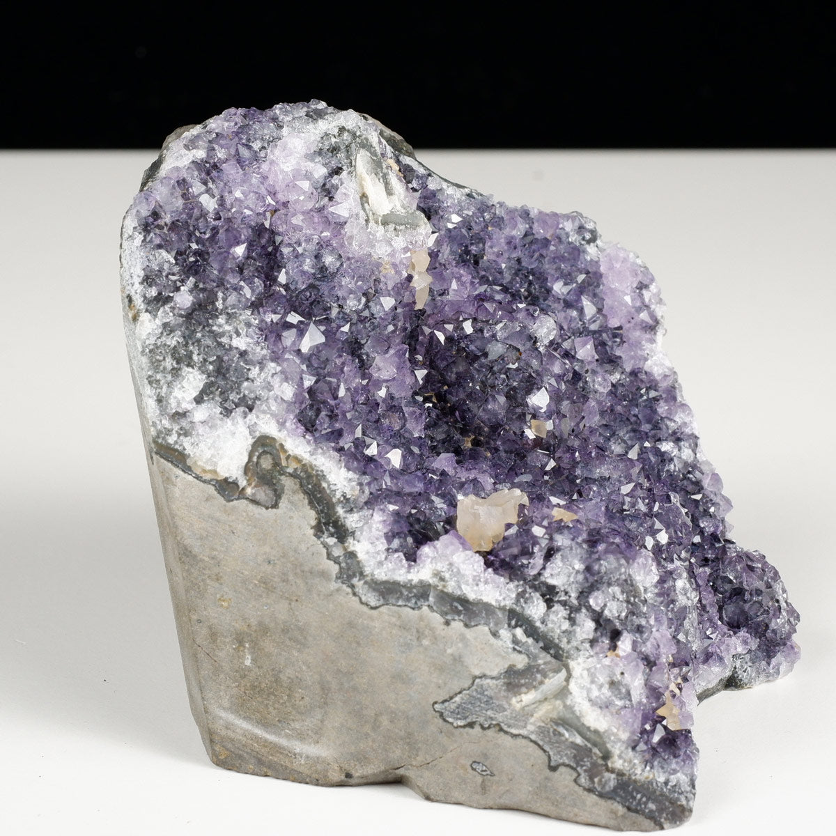 アメジスト クラスター ウルグアイ産 アメシスト 原石 花型 一点物  182-5613