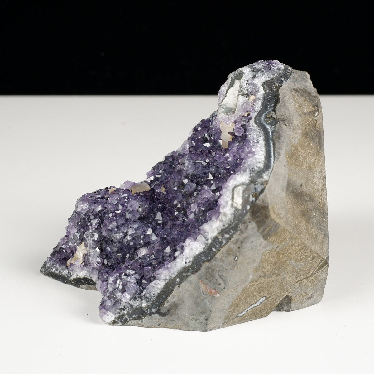 アメジスト クラスター ウルグアイ産 アメシスト 原石 花型 一点物  182-5613