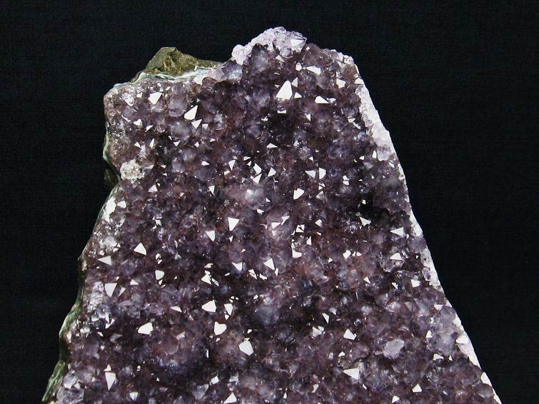 1.5Kg アメジスト クラスター ウルグアイ産 紫水晶 アメシスト 原石 amethyst 台座付属 一点物  182-6101