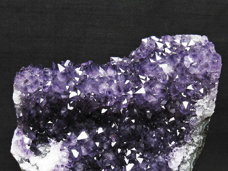 1.7Kg アメジスト クラスター ウルグアイ産 アメジスト 原石 amethyst 台座付属 花型 一点物  182-6480