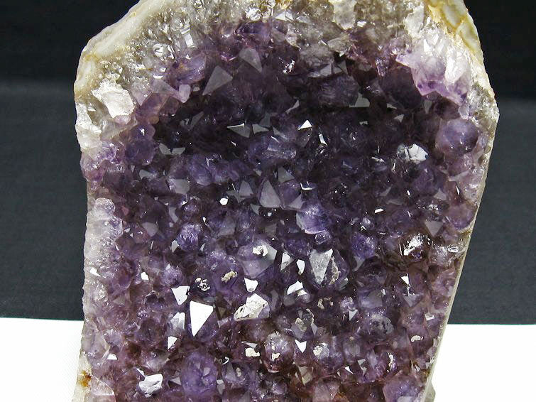 アメジスト クラスター ウルグアイ産 アメジスト 原石 amethyst 一点物 182-6588