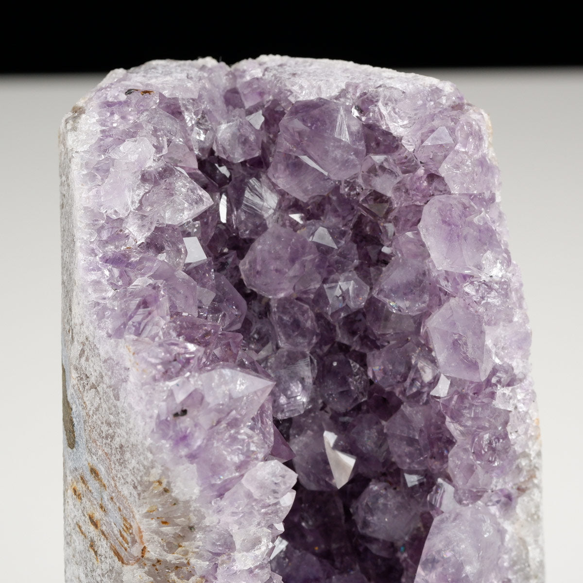 アメジスト クラスター ウルグアイ産 アメジスト 原石 amethyst 一点物 182-6618