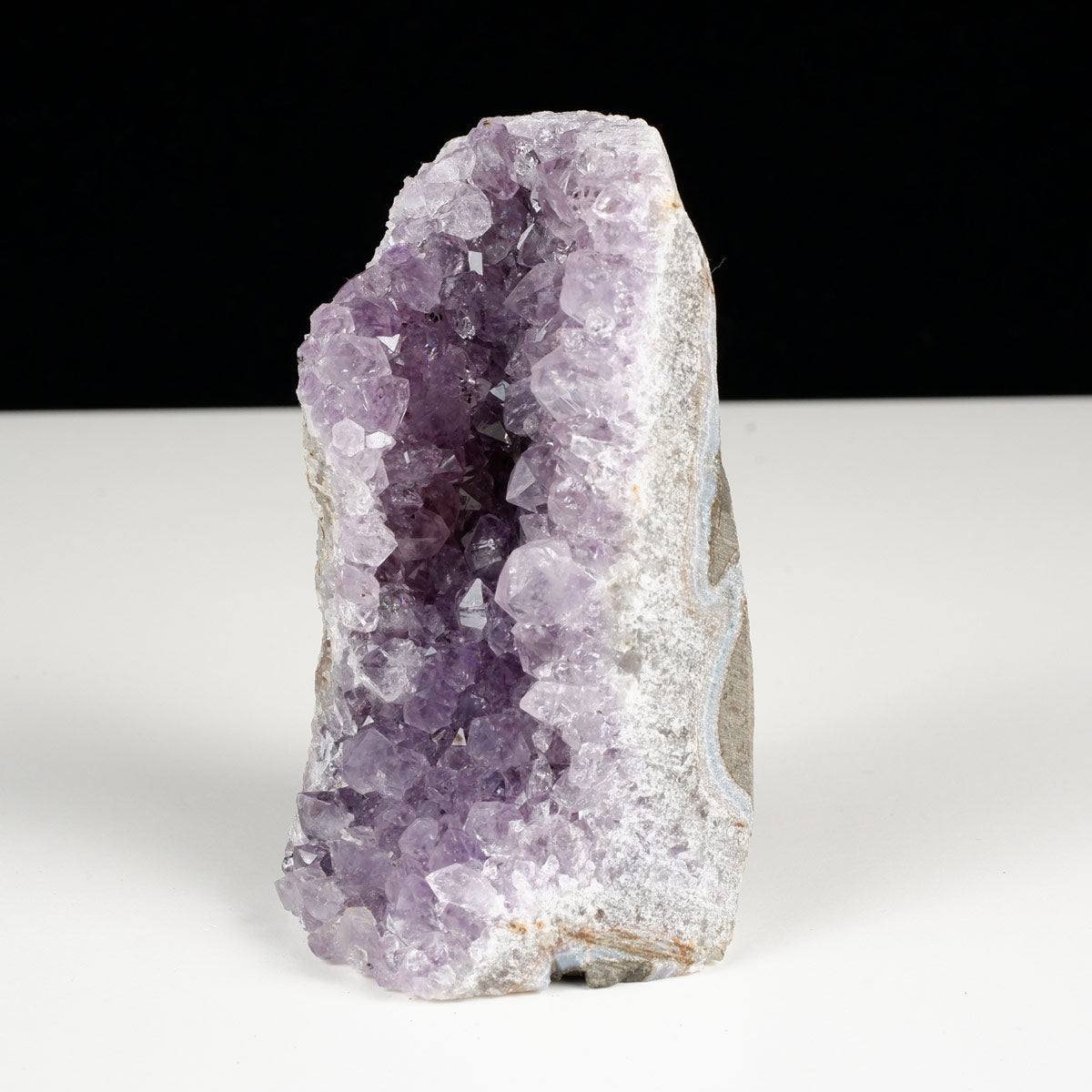 アメジスト クラスター ウルグアイ産 アメジスト 原石 amethyst 一点物 182-6618
