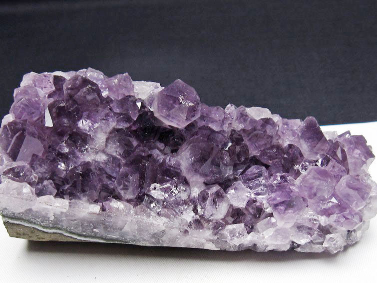 アメジスト クラスター ウルグアイ産 アメジスト 原石 amethyst 一点物 182-6733