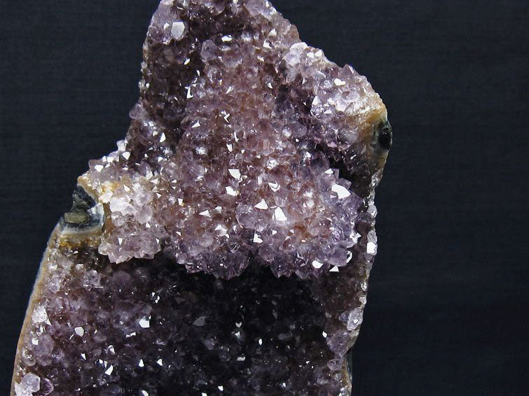 1.1Kg アメジスト クラスター ウルグアイ産 アメジスト 原石 amethyst 台座付属 花型 一点物  182-7040